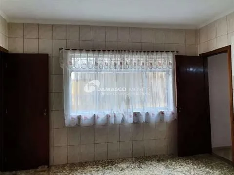 Sobrado à venda 3 Quartos, 1 Suite, 6 Vagas, 246M², Vila Alpina, São Paulo - SP