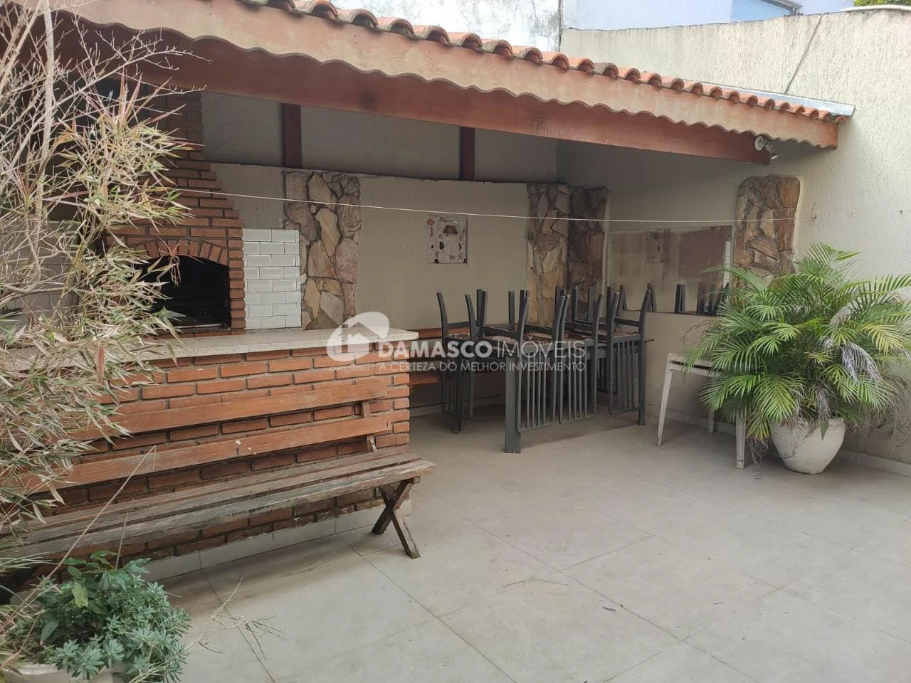 Sobrado à venda 5 Quartos, 4 Suites, 5 Vagas, 252M², Sítio da Figueira, São Paulo - SP