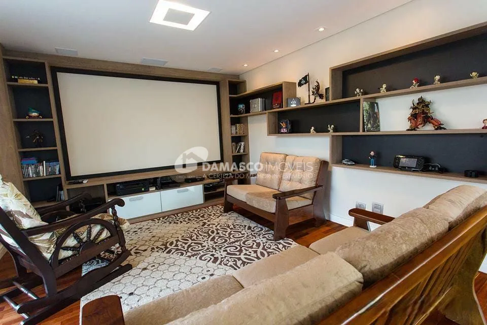 Sobrado à venda 4 Quartos, 3 Suites, 4 Vagas, 260M², Jardim São Caetano, São Caetano do Sul - SP