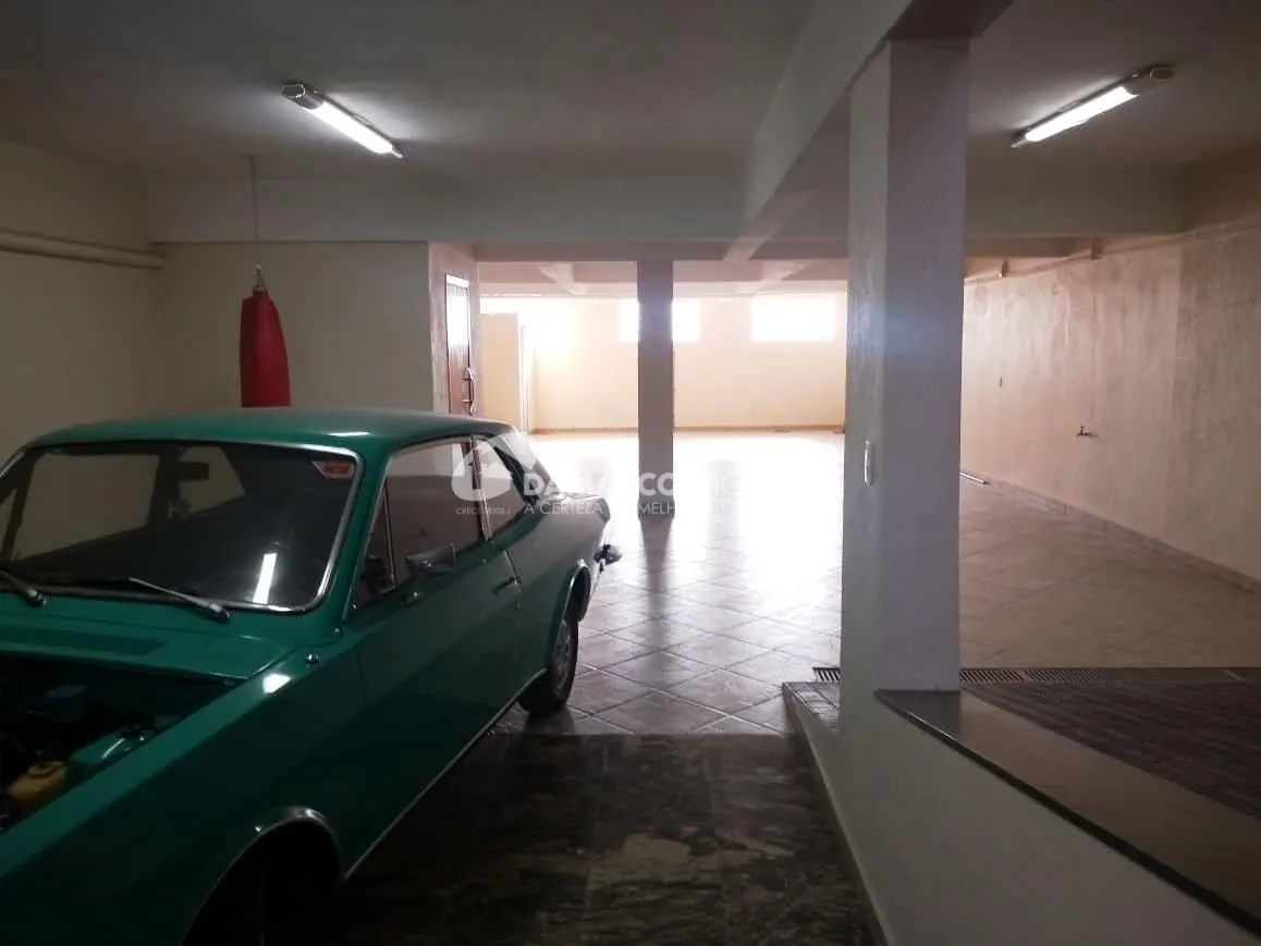 Sobrado à venda 3 Quartos, 1 Suite, 16 Vagas, 572M², Nova Gerty, São Caetano do Sul - SP