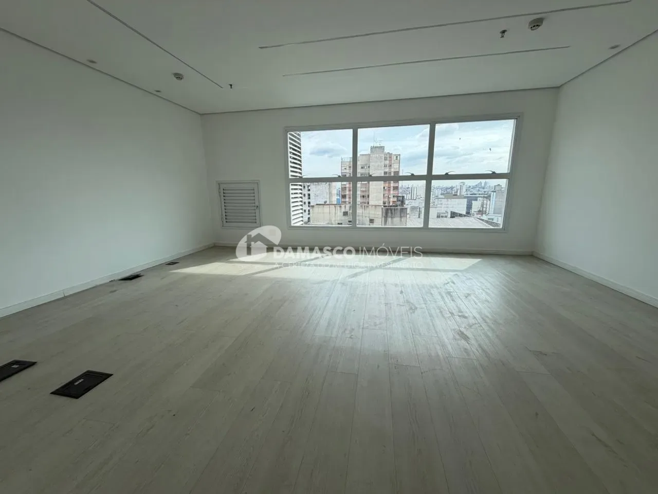 Sala Comercial com 37 m² à venda , com localização privilegiada, no Centro de São Caetano do Sul, SP