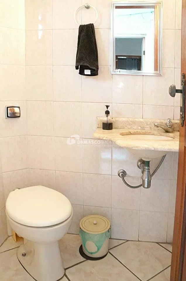Sobrado à venda 2 Quartos, 2 Vagas, Rudge Ramos, São Bernardo do Campo - SP