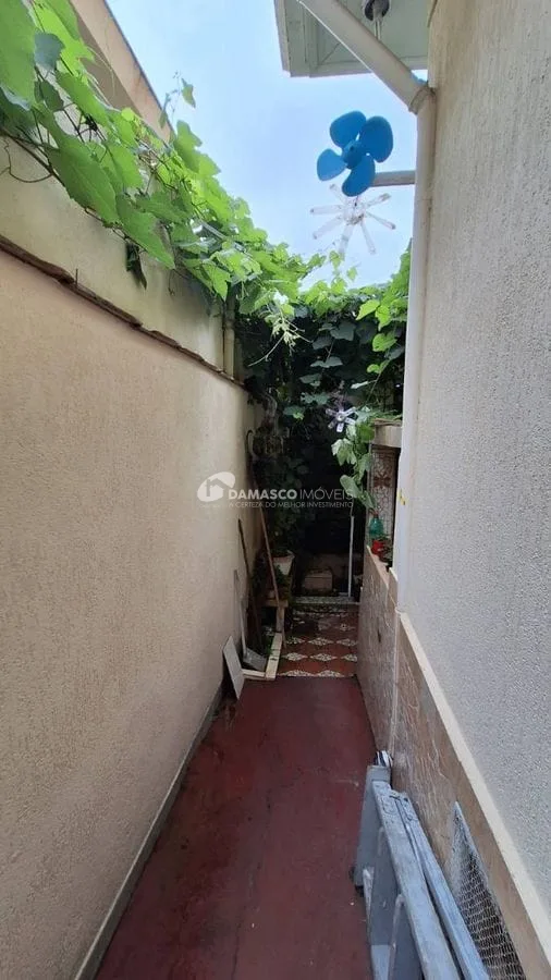IMÓVEL TÉRREO NO BAIRRO SANTA PAULA COM DUAS CASAS E SALÃO COML