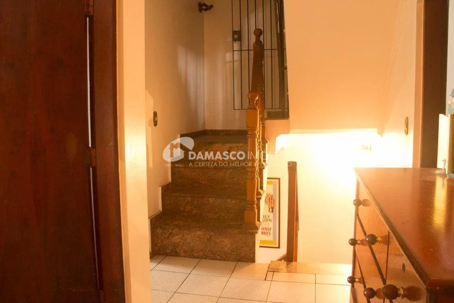 Sobrado à venda 3 Quartos, 1 Suite, 2 Vagas, 231M², Barcelona, São Caetano do Sul - SP