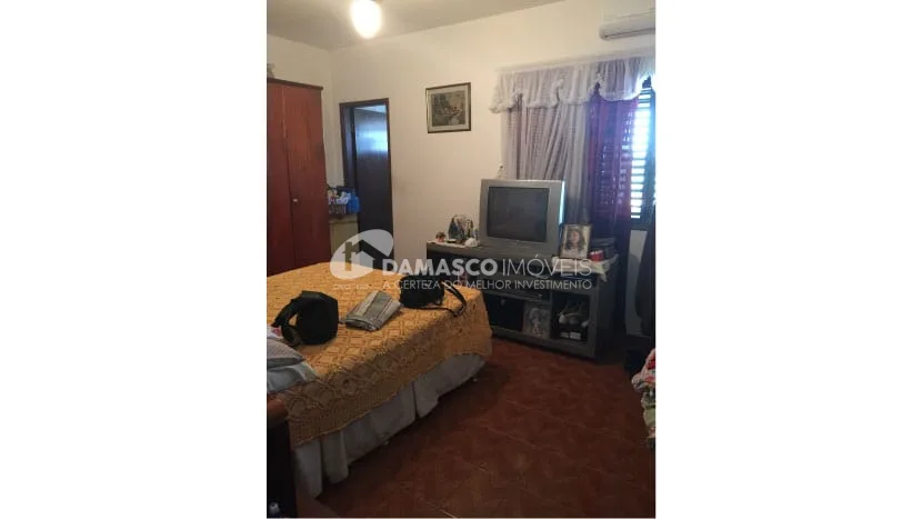 Casa à venda 2 Quartos, 1 Suite, 2 Vagas, 200M², Não informado, Não informado - SP
