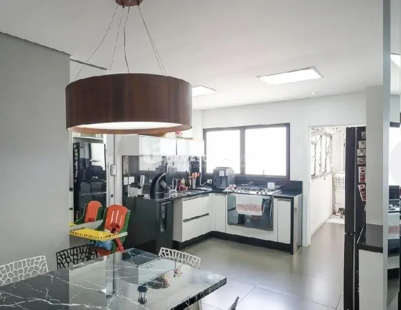 Apartamento à venda com 242 m² de área útil, com 4 dormitórios, sendo 2 suítes, 5 banheiros, Santa Paula, São Caetano do Sul, SP