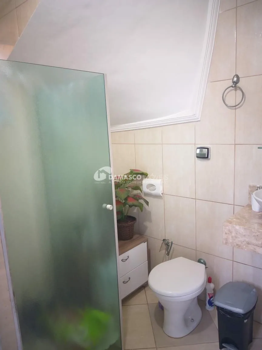 Sobrado à venda 3 Quartos, 2 Vagas, Rudge Ramos, São Bernardo do Campo - SP