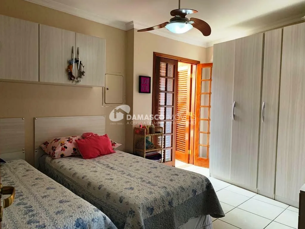 Sobrado à venda 2 Quartos, 1 Suite, 1 Vaga, Santa Maria, São Caetano do Sul - SP
