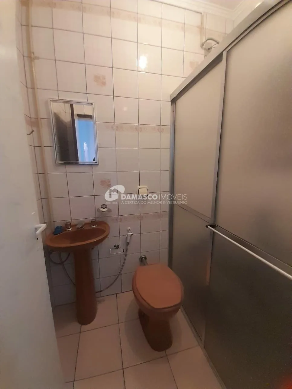 Sobrado à venda 4 Quartos, 2 Suites, 3 Vagas, 210M², Parque Tomas Saraiva, São Paulo - SP