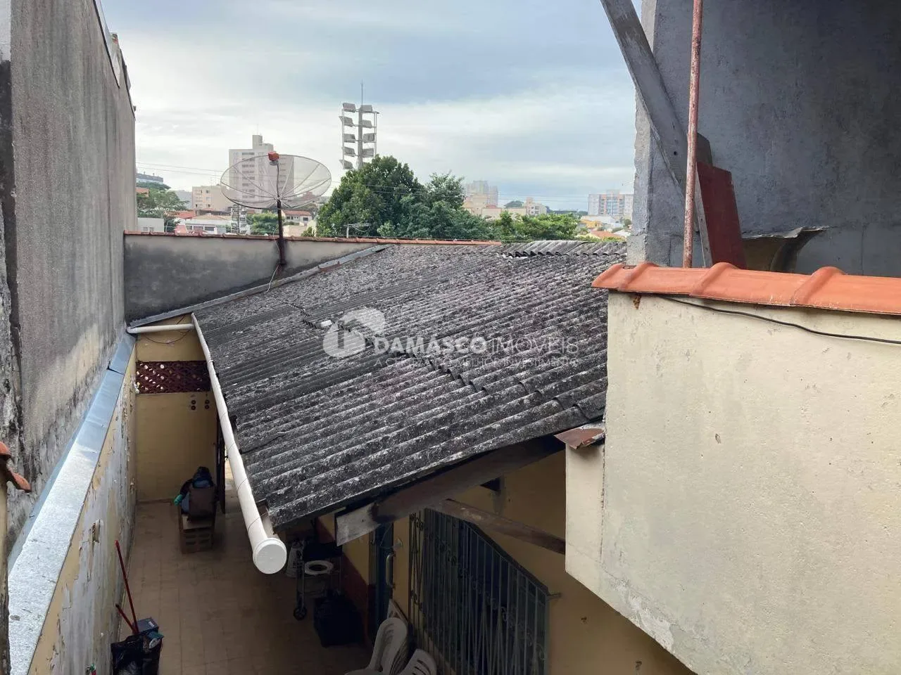 Casa à venda 3 Quartos, 3 Vagas, 207,4 M²   de terreno e 211m² de area construída, a 30 metros do parque linear  no bairro Olímpico, São Caetano do Sul - SP
