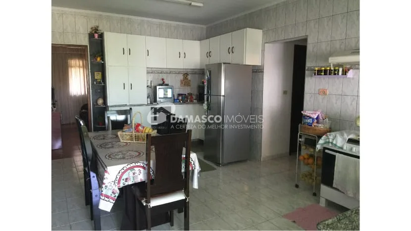 Casa à venda 2 Quartos, 1 Suite, 2 Vagas, 200M², Não informado, Não informado - SP