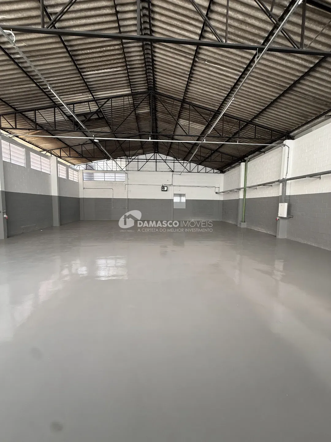 Locação de galpão novo, com 240m2 São Caetano do Sul, SP