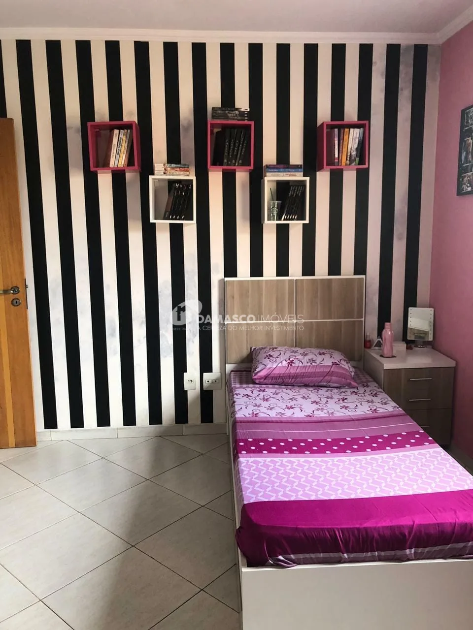 Sobrado à venda 3 Quartos, 1 Suite, 5 Vagas, 256M², Vila Alpina, São Paulo - SP