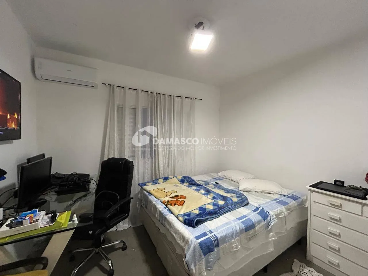 Sobrado à venda no Santa Paula | 176 m² | 2 dormitórios | 1 suíte | 4 vagas