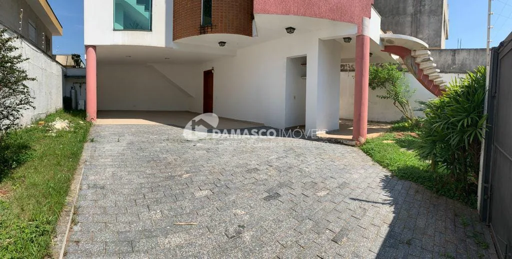 Sobrado à venda 3 Quartos, 1 Suite, 5 Vagas, Jardim São Caetano, São Caetano do Sul - SP
