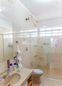Sobrado à venda 4 Quartos, 4 Suites, 8 Vagas, Jardim, Santo André - SP