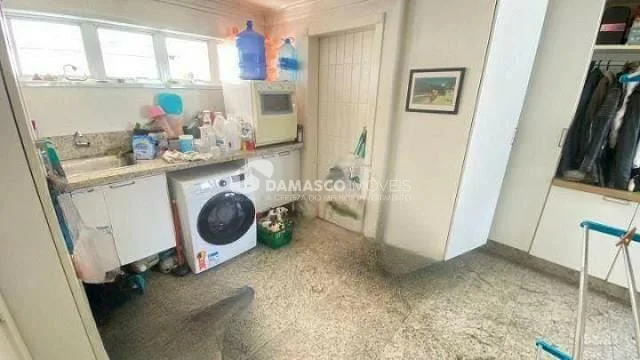 Sobrado à venda 3 Quartos, 3 Suites, 5 Vagas, 380M², Jardim, Santo André - SP