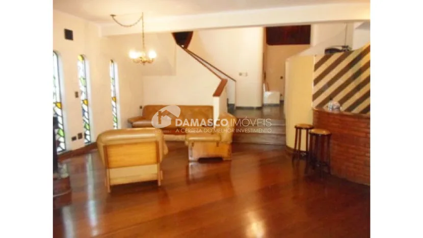 Sobrado à venda 3 Quartos, 1 Suite, 4 Vagas, 140M², Jardim São Caetano, São Caetano do Sul - SP