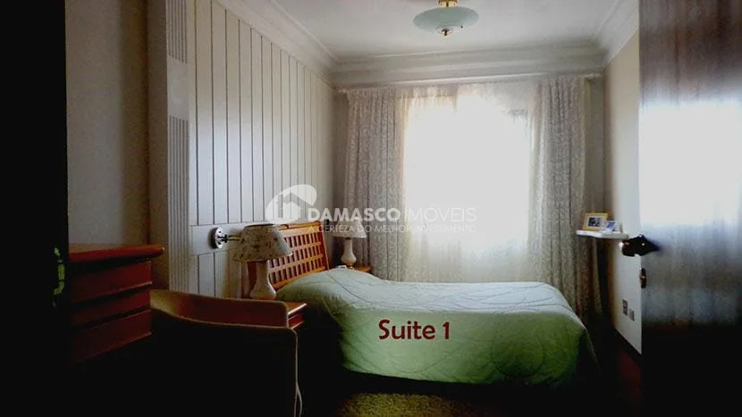 Sobrado à venda 3 Quartos, 3 Suites, 4 Vagas, Osvaldo Cruz, São Caetano do Sul - SP