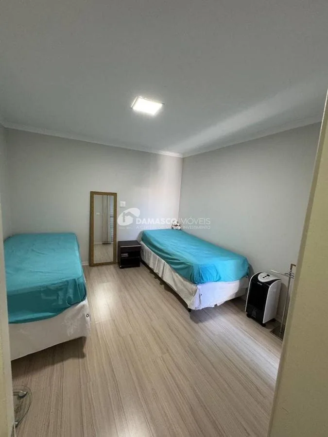 SOBRADO COM ESPAÇO GOURMET NO BAIRRO OLÍMPICO