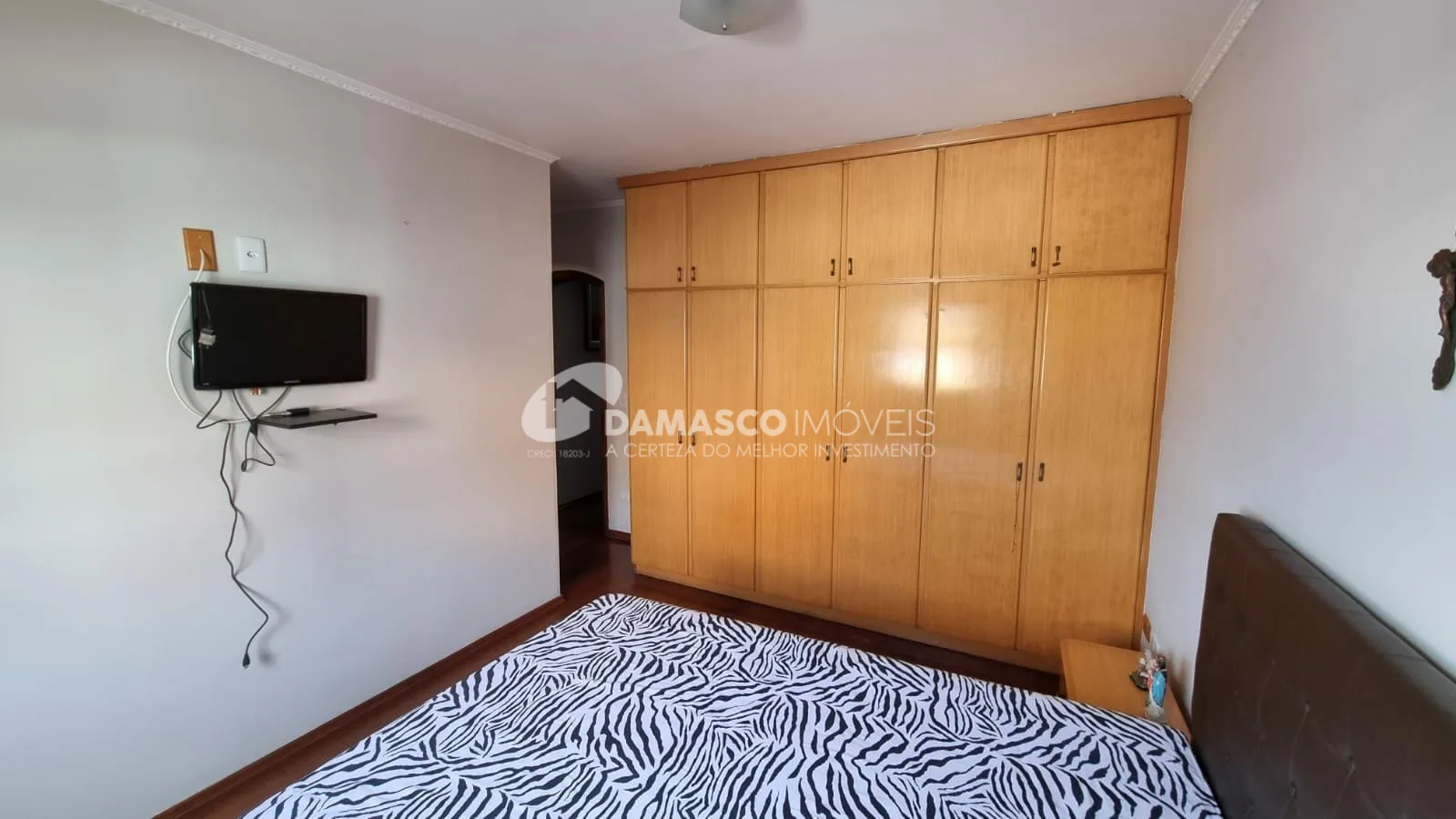 Sobrado à venda 3 Quartos, 1 Suite, 6 Vagas, 221M², Osvaldo Cruz, São Caetano do Sul - SP