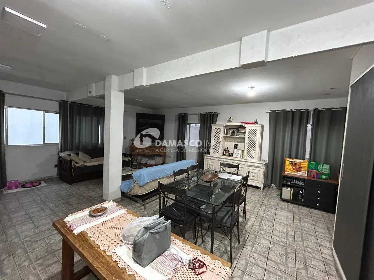 Sobrado à venda no Santa Paula | 176 m² | 2 dormitórios | 1 suíte | 4 vagas
