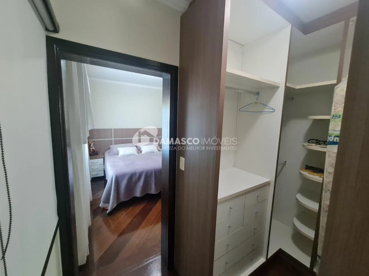 Casa à venda 3 Quartos, 3 Suites, 450M², Avenida Estrutural Leste, Ibiúna - SP