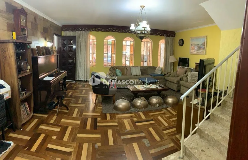 Sobrado à venda 5 Quartos, 3 Vagas, 400 m², Barcelona, São Caetano do Sul - SP