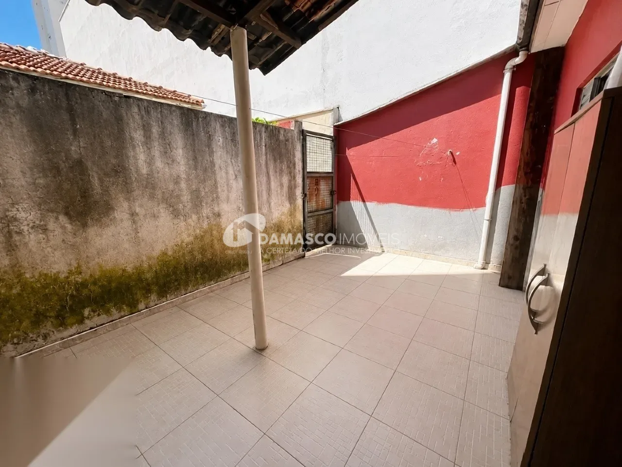 Casa Térrea com 229m² de terreno e 134m² de área construída, próximo a USCS e ao ASSAI, à venda, Centro, São Caetano do Sul, SP