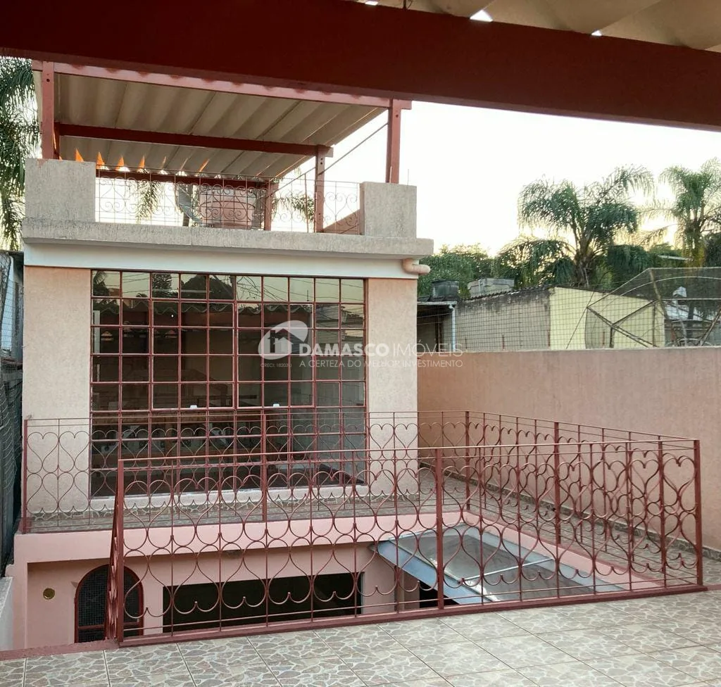 Sobrado à venda 3 Quartos, 1 Suite, 2 Vagas, Tremembé, São Paulo - SP