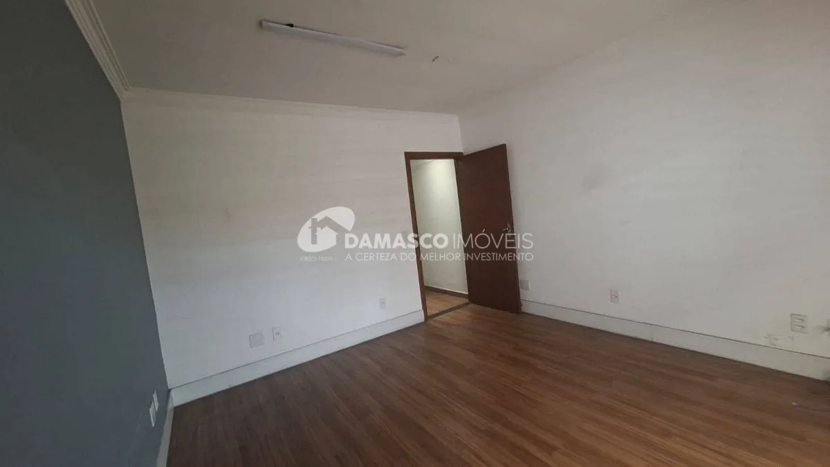 Sobrado Comercial  para Locação na Av. Pres. Kennedy Olímpico, São Caetano do Sul - SP