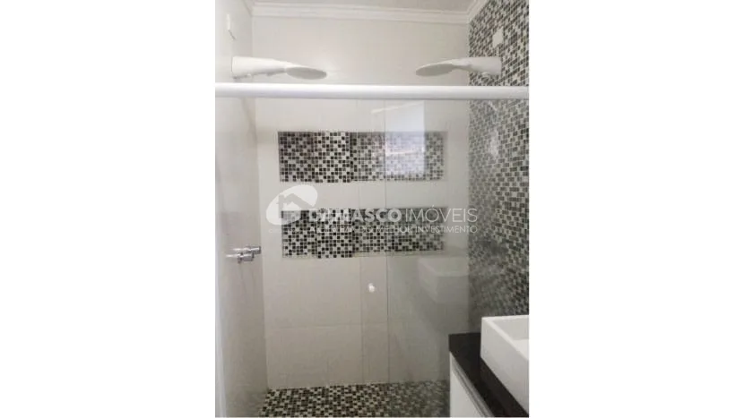 Sobrado à venda 3 Quartos, 1 Suite, 5 Vagas, 226M², Santa Maria, Santo André - SP