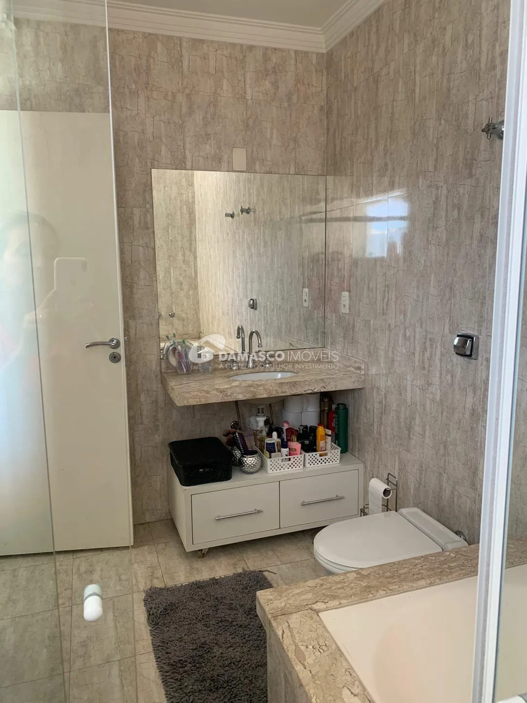 Sobrado à venda 4 Quartos, 2 Suites, 4 Vagas, 360M², Barcelona, São Caetano do Sul - SP