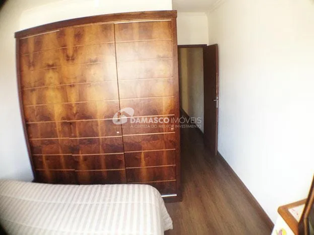 Sobrado à venda 3 Quartos, 1 Suite, 2 Vagas, Santa Terezinha, São Bernardo do Campo - SP