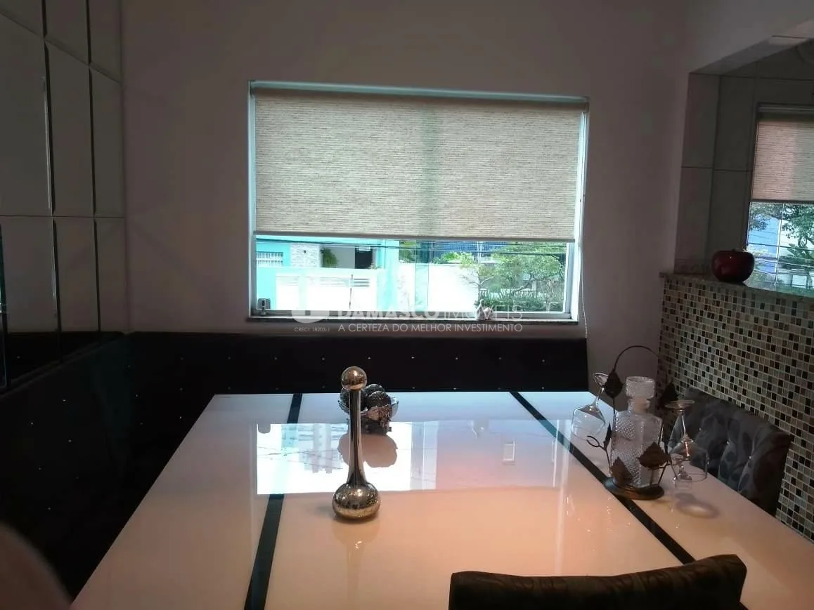 Sobrado à venda 3 Quartos, 1 Suite, 5 Vagas, 240M², Jardim, Santo André - SP