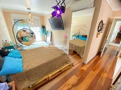 Sobrado à venda 3 Quartos, 3 Suites, 5 Vagas, 380M², Jardim, Santo André - SP