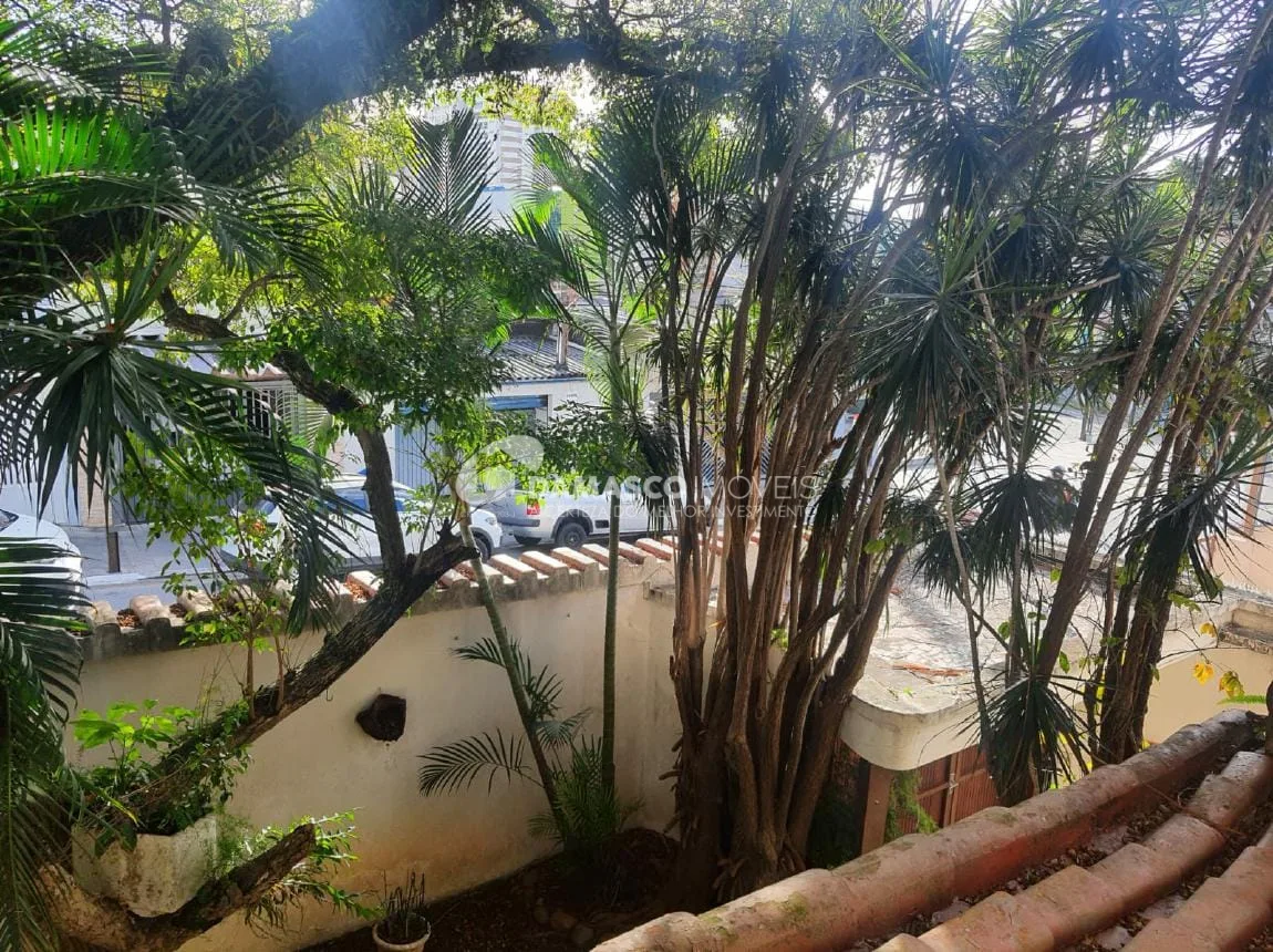 Sobrado à venda 3 Quartos, 1 Suite, 12 Vagas, 300M², Cerâmica, São Caetano do Sul - SP