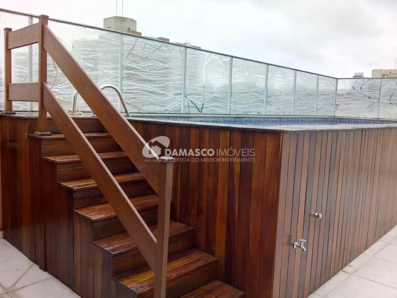 Sobrado à venda 3 Quartos, 3 Suites, 6 Vagas, 390M², Santa Maria, São Caetano do Sul - SP