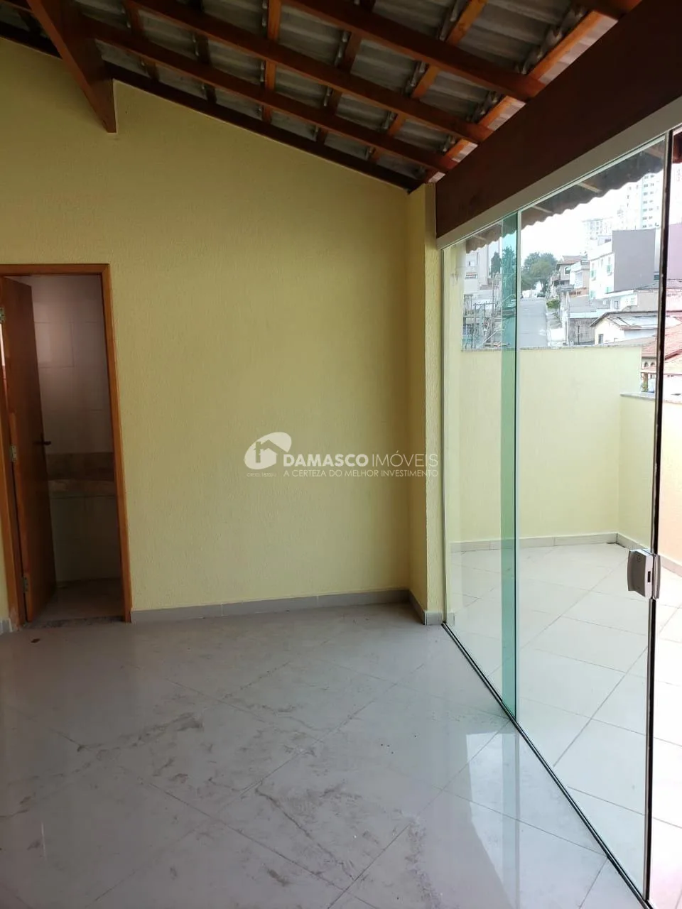 Sobrado à venda 2 Quartos, 2 Suites, 1 Vaga, 120M², Vila Príncipe de Gales, Santo André - SP