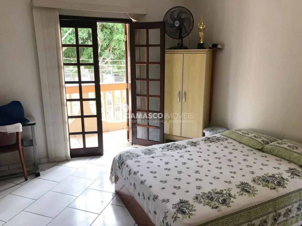Casa à venda 2 Quartos, 1 Suite, 1 Vaga, 299M², Barcelona, São Caetano do Sul - SP