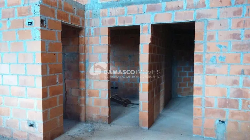 Casa à venda 4 Quartos, 4 Suites, 5 Vagas, 400M², Jardim Mirante, Águas de Lindóia - SP