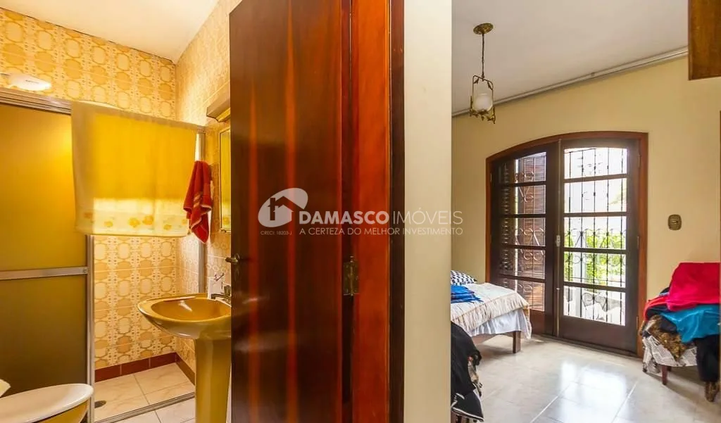 Sobrado à venda 3 Quartos, 2 Suites, 2 Vagas, Rudge Ramos, São Bernardo do Campo - SP