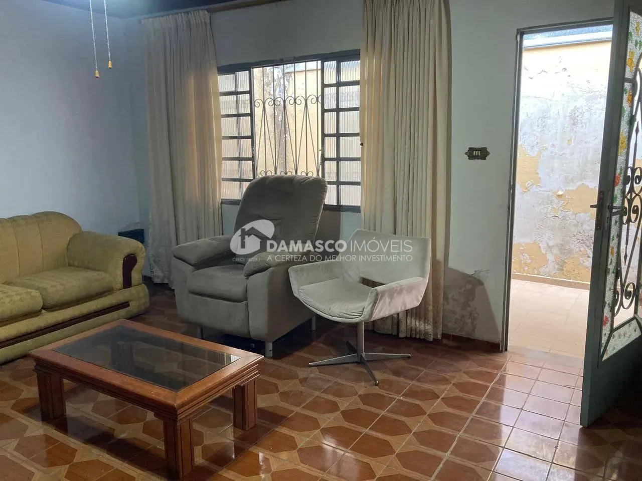 Casa à venda 3 Quartos, 3 Vagas, 207,4 M²   de terreno e 211m² de area construída, a 30 metros do parque linear  no bairro Olímpico, São Caetano do Sul - SP