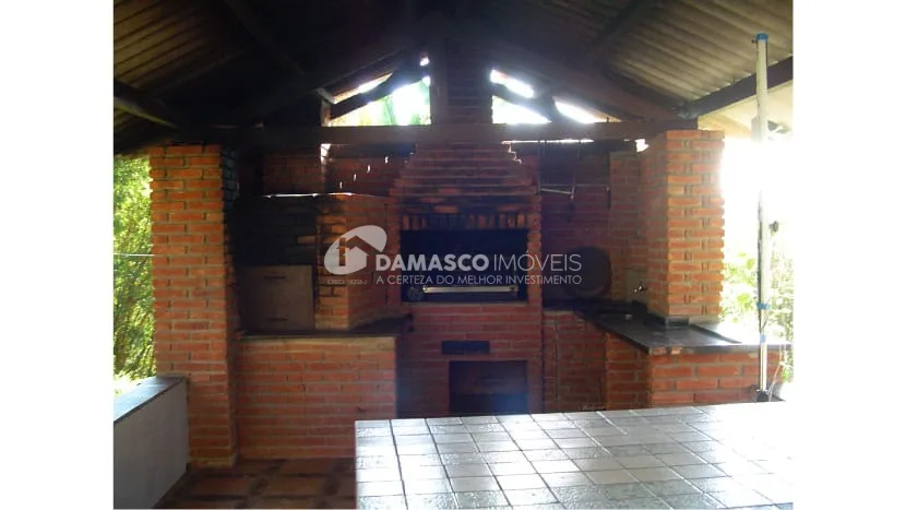 Chácara à venda 3 Quartos, 1 Suíte, 10 Vagas, Quarta Divisão, Ribeirão Pires - SP