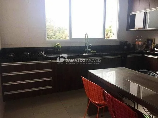 Sobrado à venda 3 Quartos, 1 Suite, 3 Vagas, 263M², Barcelona, São Caetano do Sul - SP