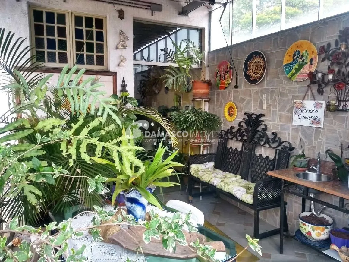 Sobrado à venda 3 Quartos, 1 Suite, 2 Vagas, 238M², Centro, Santo André - SP