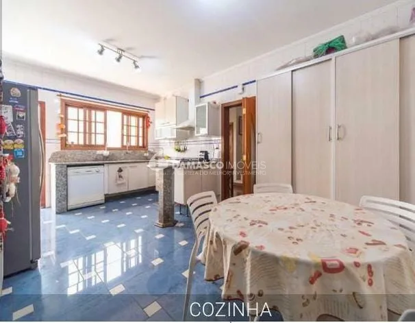 Casa à venda 3 Quartos, 1 Suite, 3 Vagas, 220M², Barcelona, São Caetano do Sul - SP