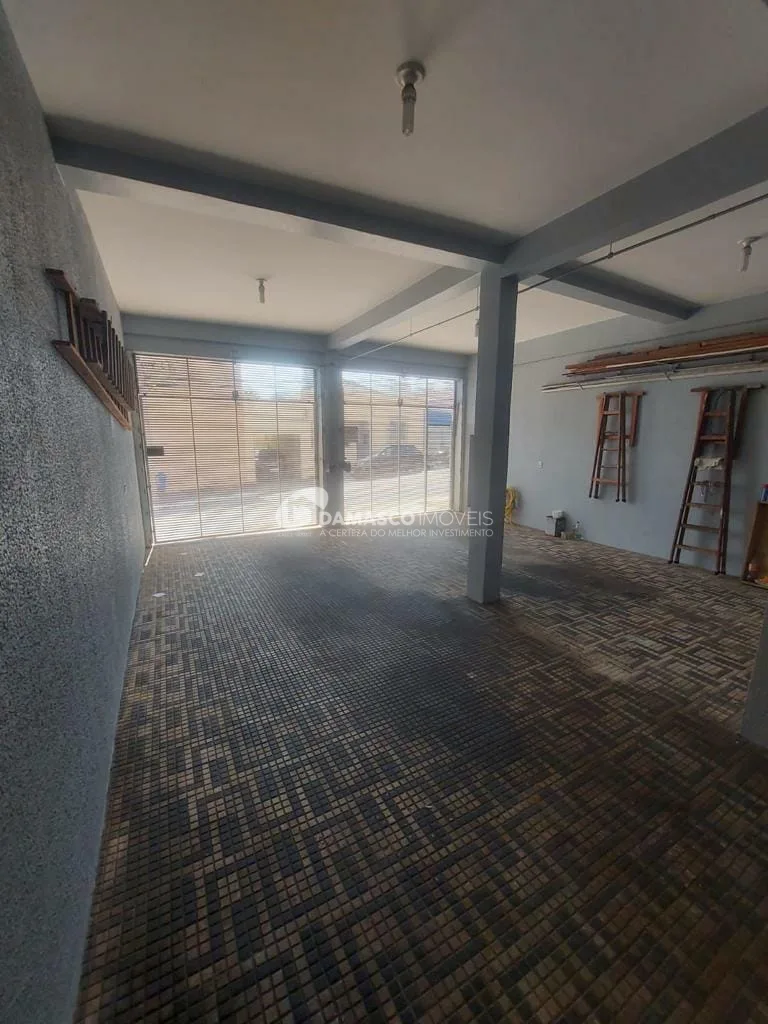 Sobrado à venda 3 Quartos, 1 Suite, 4 Vagas, 383M², Cerâmica, São Caetano do Sul - SP