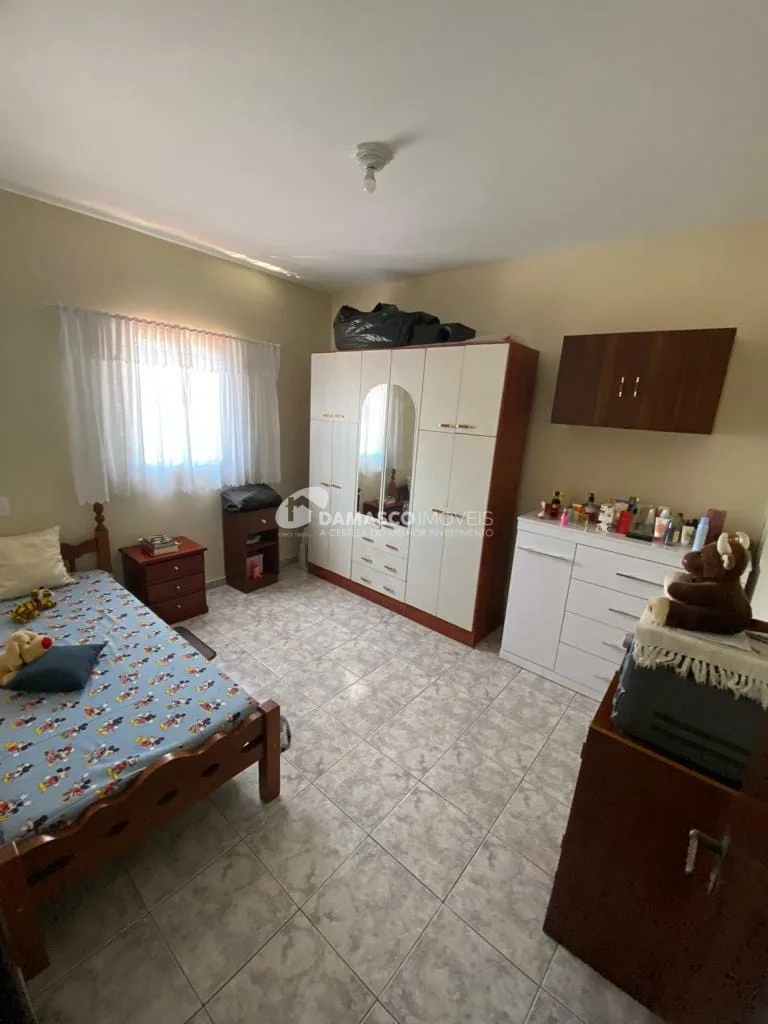 Sobrado à venda 3 Quartos, 1 Suite, 3 Vagas, 222M², Vila Palmares, Santo André - SP