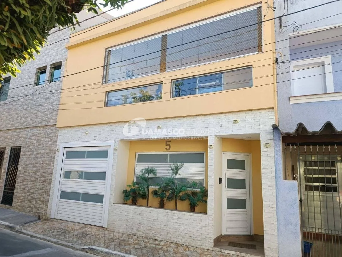 Sobrado à venda 2 Quartos, 2 Suites, 3 Vagas, Fundação, São Caetano do Sul - SP